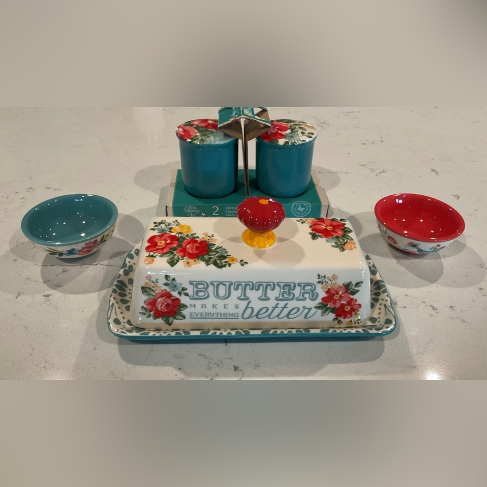 Pioneer Woman Butter Dish & New Salt & Pepper Shakers & 2-Mini Bowls